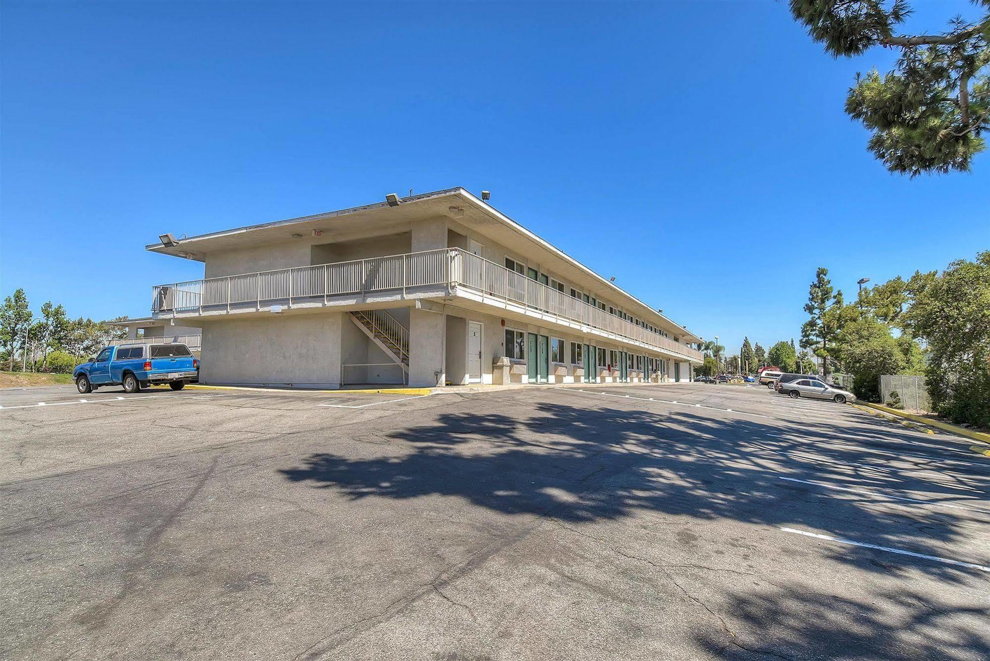 Motel 6-Fontana, Ca Exterior foto